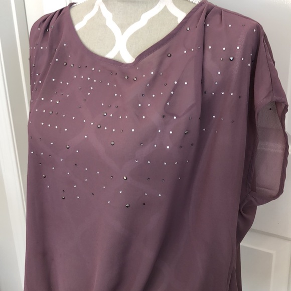 RW & Co sheer top with rhinestone accents size lg - Picture 2 of 4